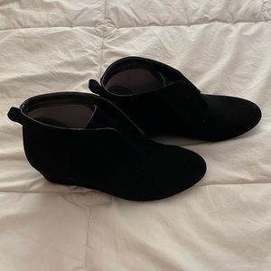Suede wedge black booties